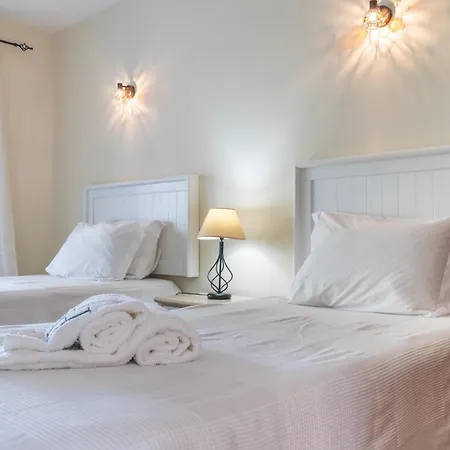Semesterpark Old Village & Prestige 3*