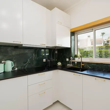 Old Village & Prestige Tatil parkı