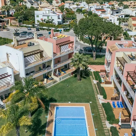 Old Village & Prestige Holiday park 3*