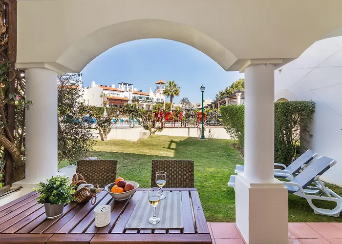 Old Village & Prestige 3* Vilamoura