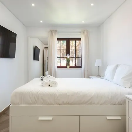 Old Village & Prestige Village de vacances 3*